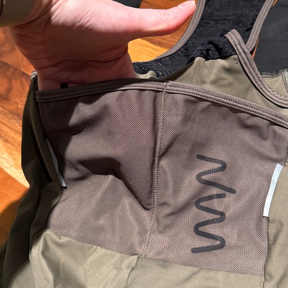 Wyn Republic Cycling Bibs - Picture 8 of 10